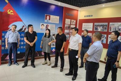 江蘇商會赴鹽城捐贈點"走親""結親"